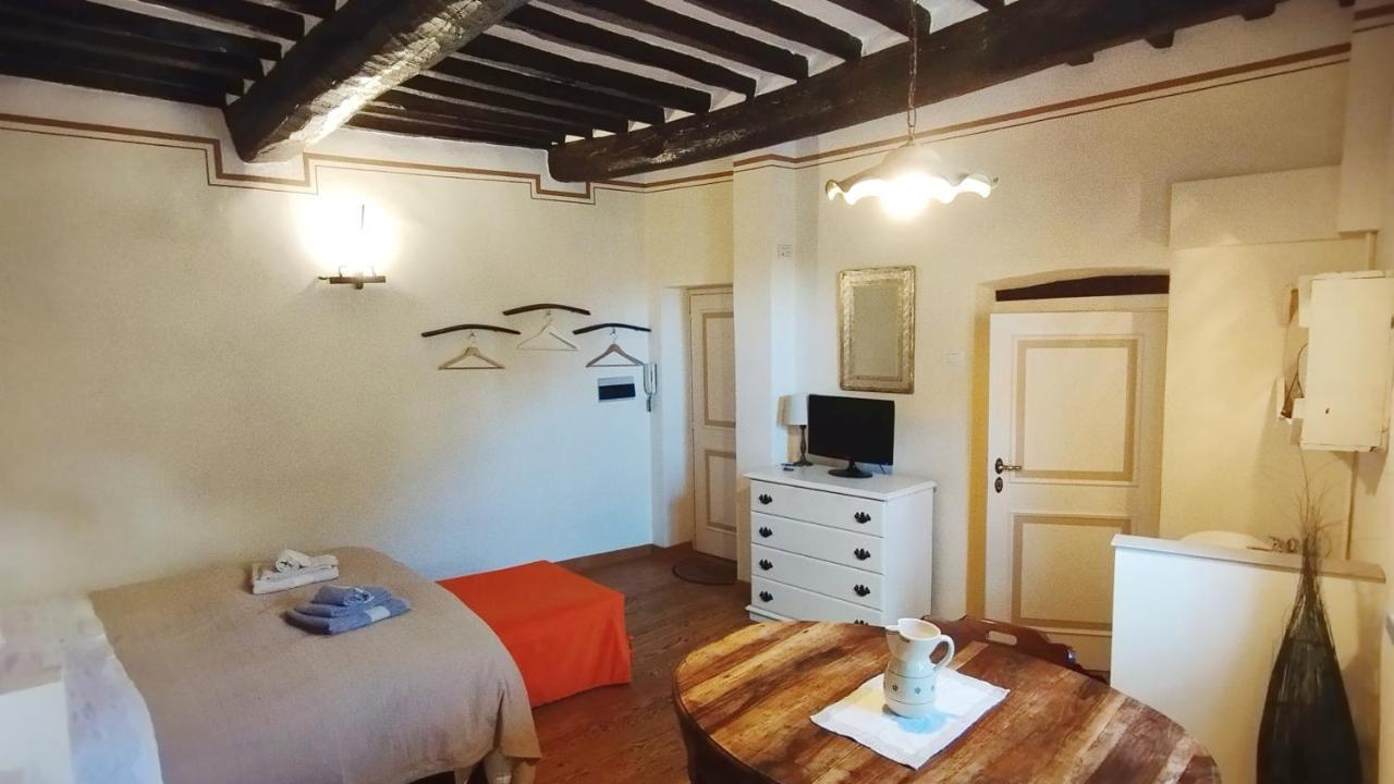 Le Residenze Ristori Apartment กอร์โตนา ภายนอก รูปภาพ