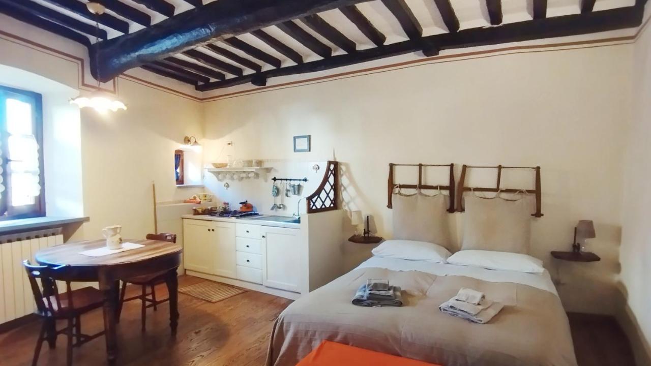 Le Residenze Ristori Apartment กอร์โตนา ภายนอก รูปภาพ