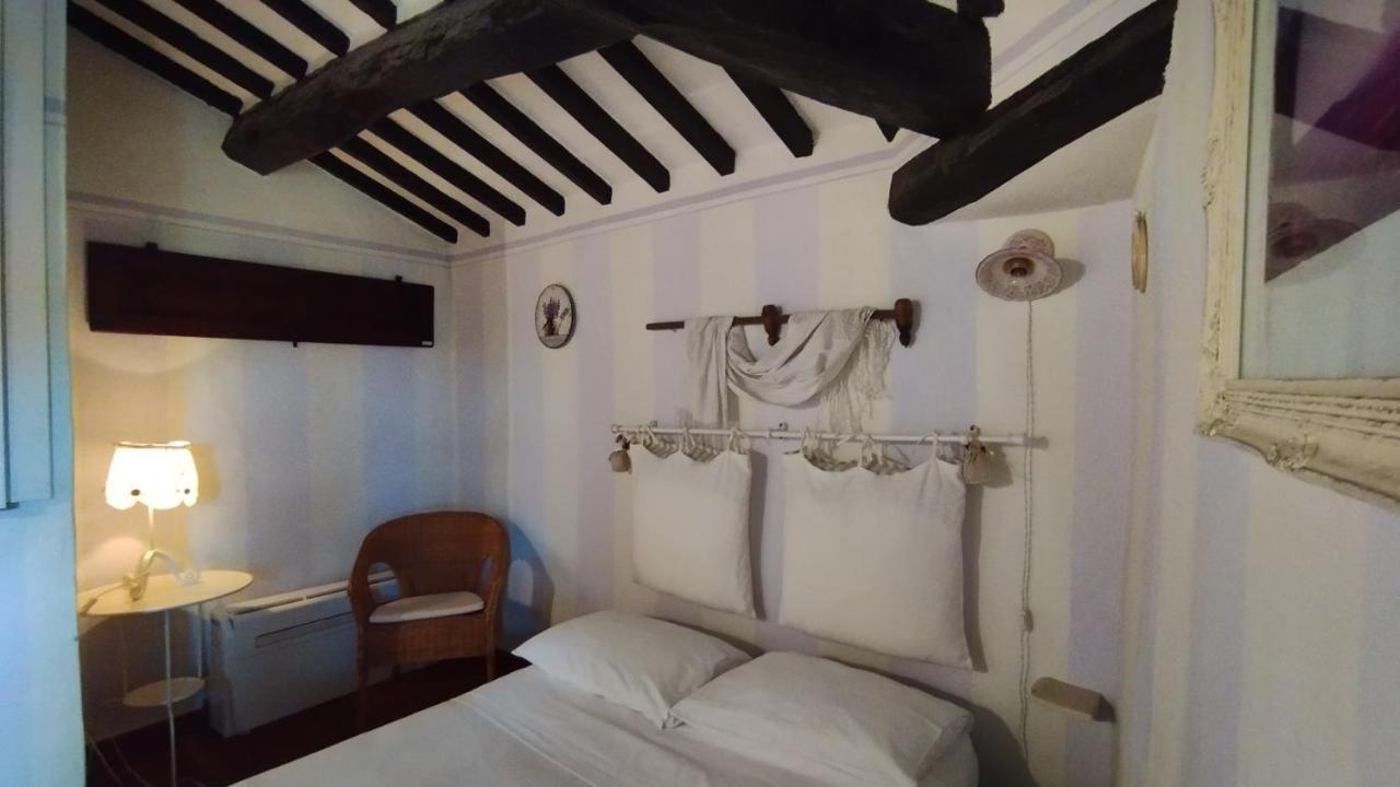 Le Residenze Ristori Apartment กอร์โตนา ภายนอก รูปภาพ